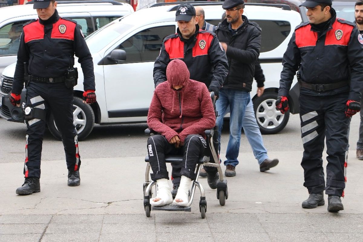 Önce Kameraya Sonra Polise Yakalandı