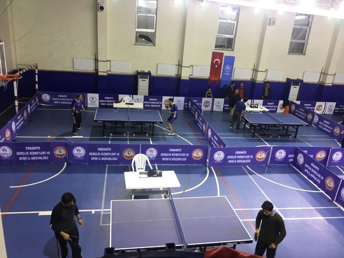 Osmaniye\'de Masa Tenisi Turnuvası