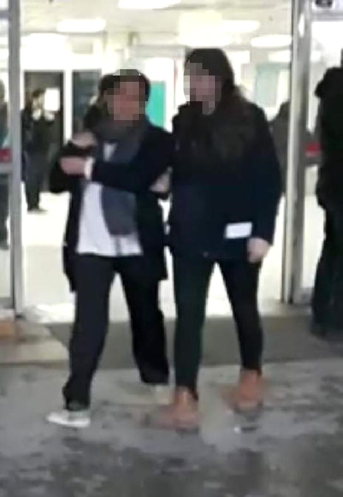 PKK\'nın Kadın Bombacısı İzmir\'de Yakalandı