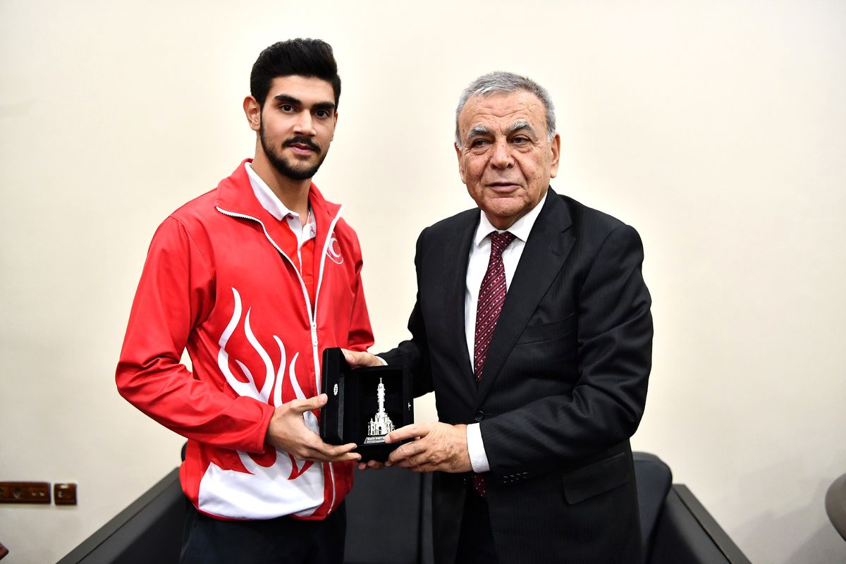 Şampiyon Madalyayla Geldi