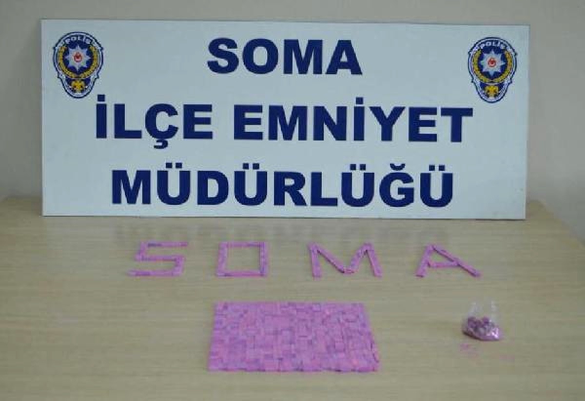 Uyuşturucu Haplarla Yakalanıp Gözaltına Alındı
