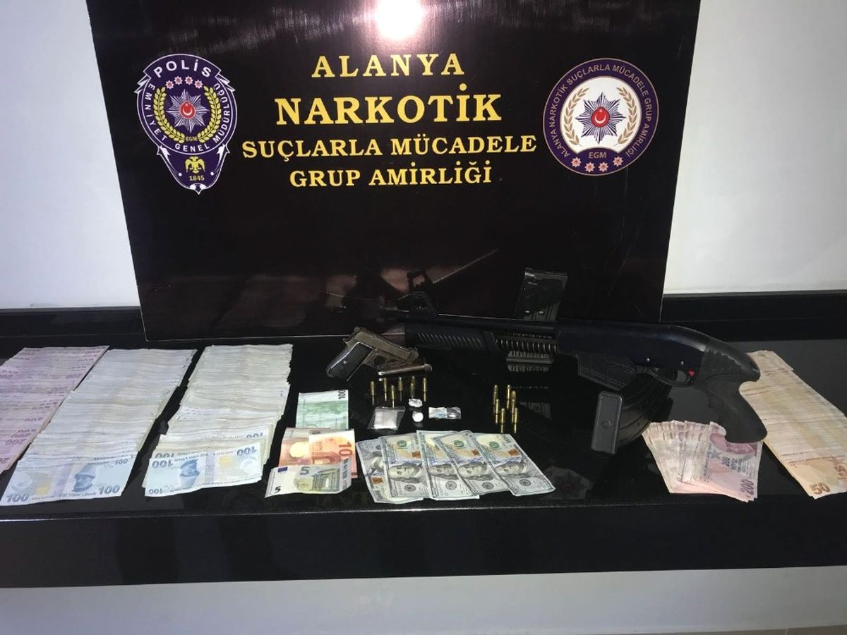 Uyuşturucu Taciri Tutuklandı