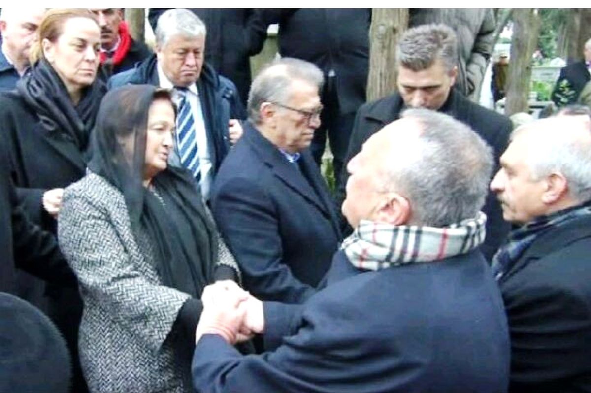 Vahit Bingöl\'de Mesut Yılmaz\'ı Acı Gününde Yalnız Bırakmadı