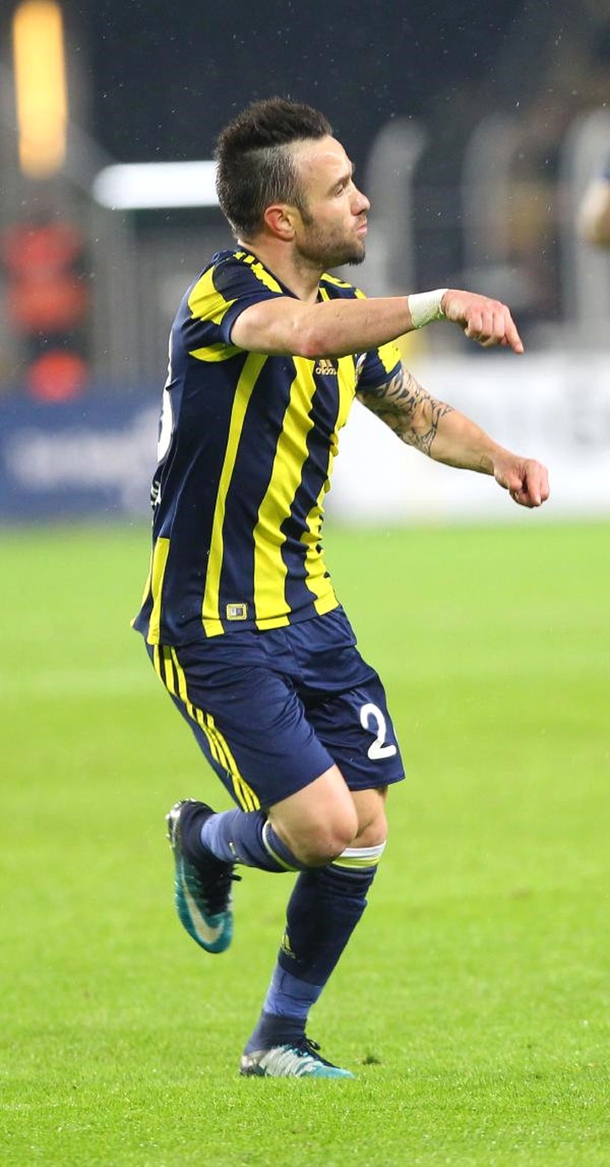 Valbuena, de Souza Olmasın !..