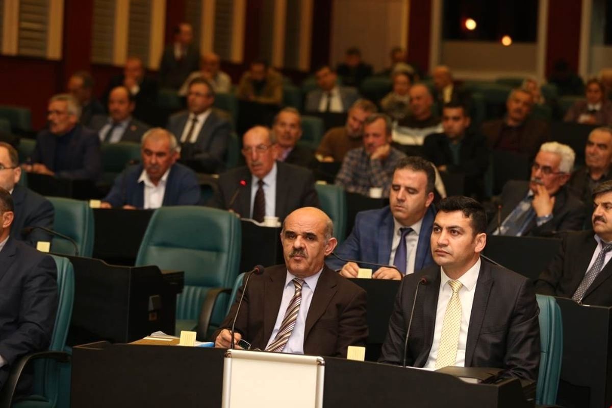 Vali Kamçı Muhtarlarla Buluşmaya Devam Ediyor