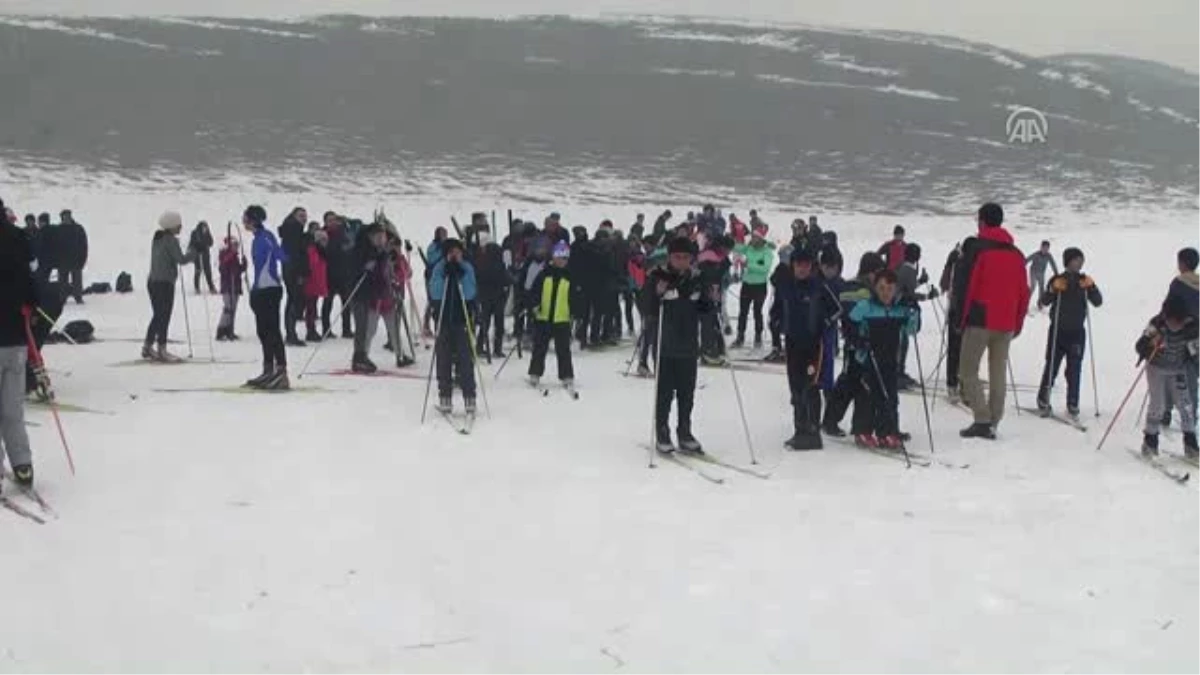 Yüksekova\'da "Kayaklı Koşu" Yarışması - Hakkari