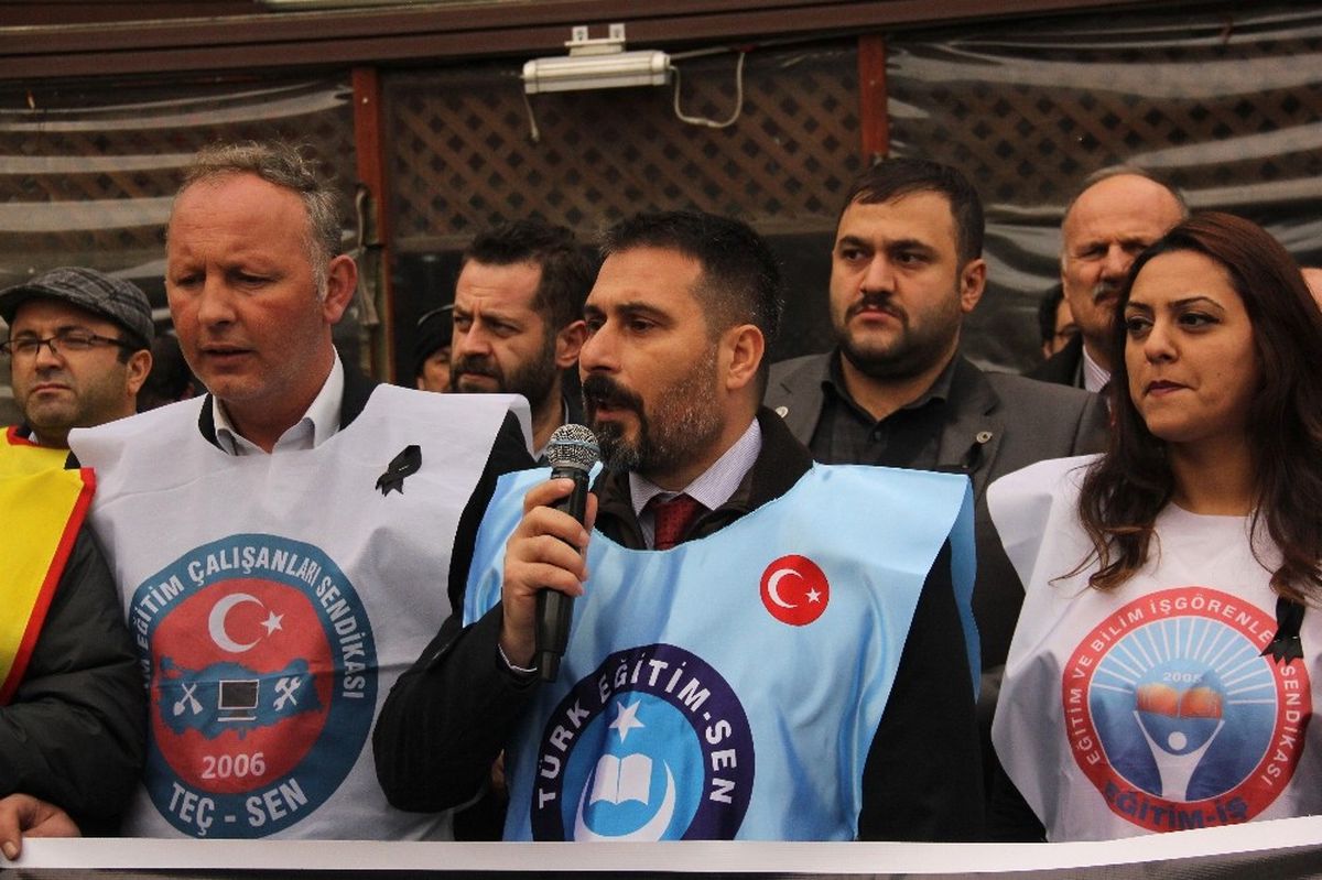 Artvin\'de Eğitim Sendikalarından Şiddete Karşı Söz Birliği