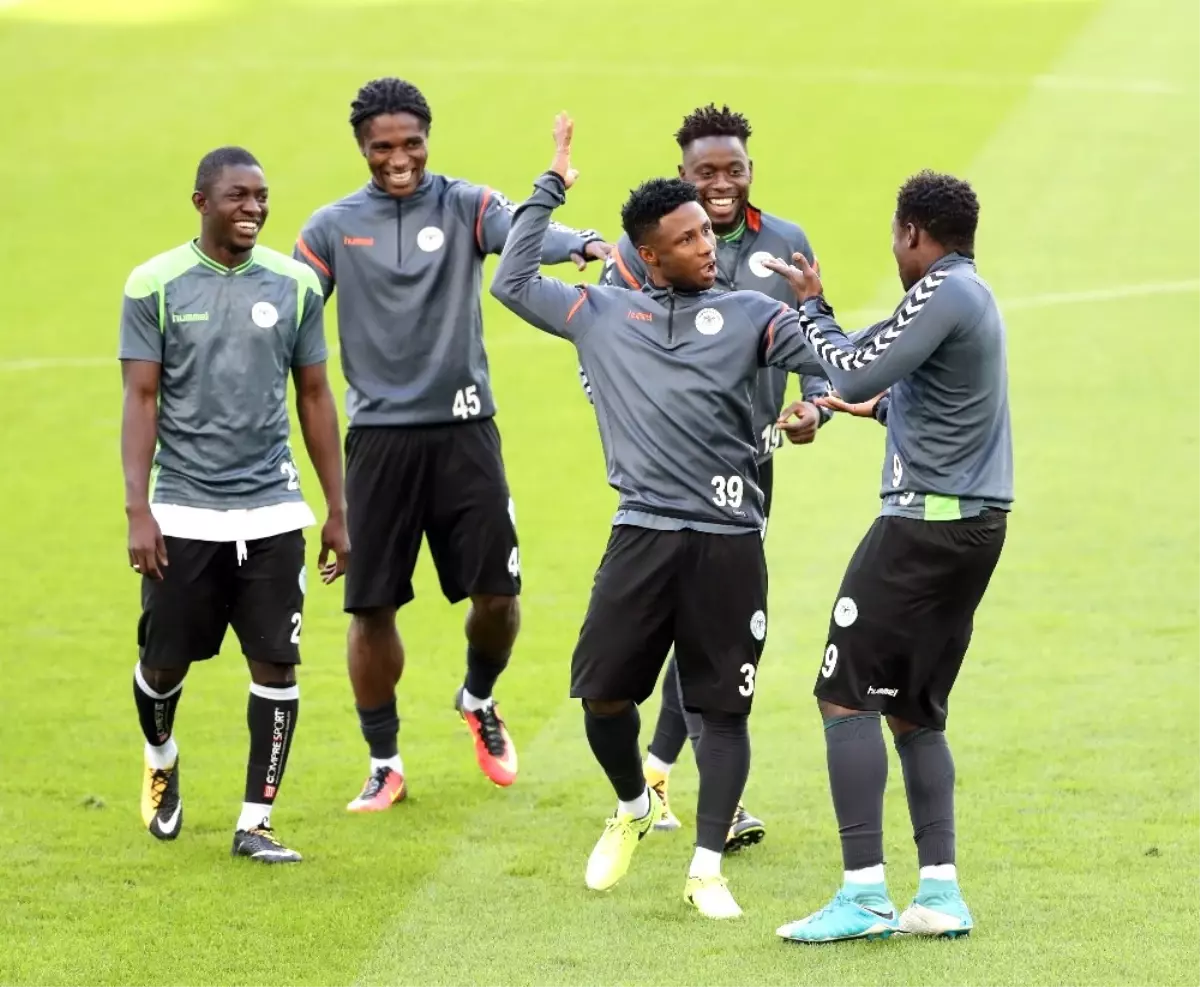 Atiker Konyaspor\'da Tüm Forvet Oyuncularıyla Yollar Ayrılıyor