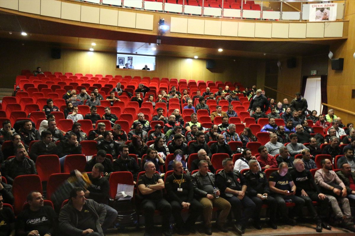 Aydın\'da Motosiklet Sürücülerine Seminer Verildi