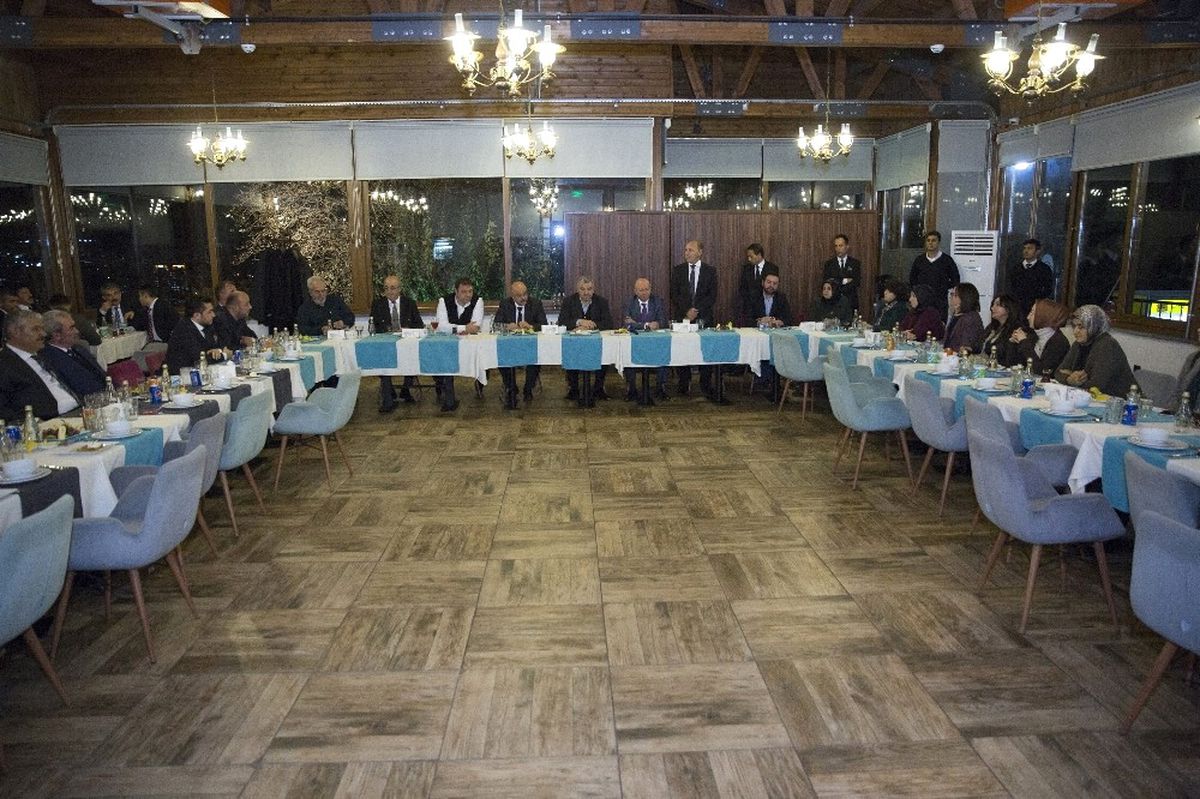 Başkan Çelik, AK Parti Kocasinan İlçe Teşkilatı ile Bir Araya Geldi
