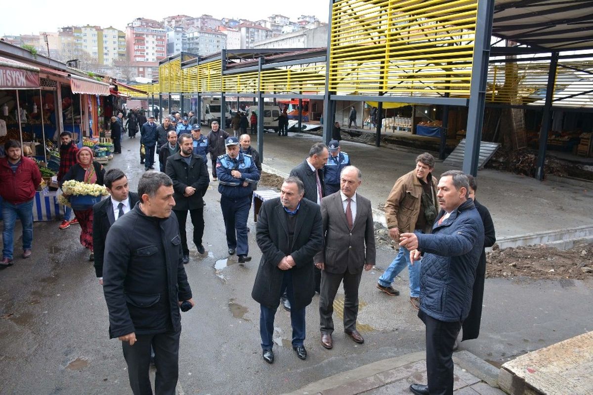 Başkan Uysal Pazarcı Esnafıyla Buluştu