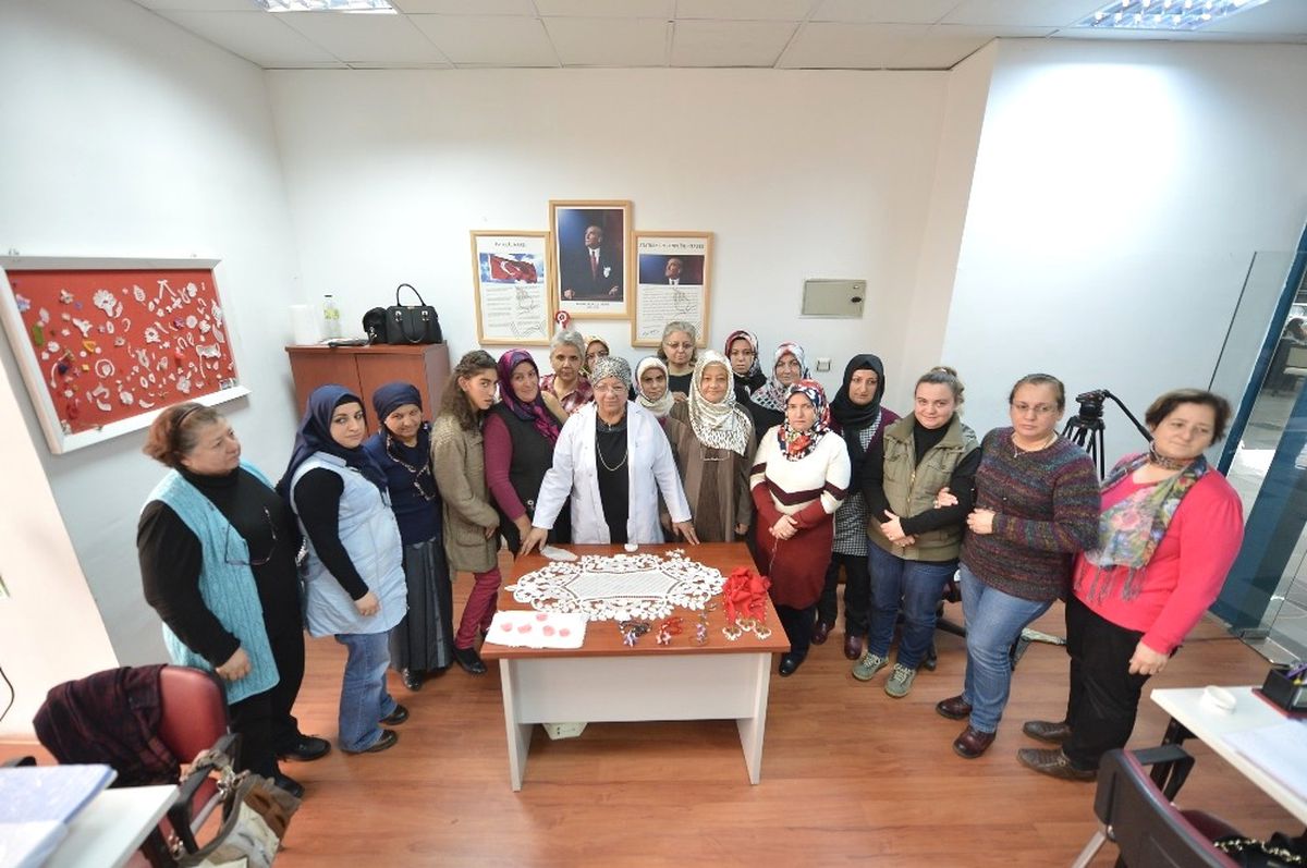 Başkentli Kadınlar İlmek İlmek Hayatı İşliyor