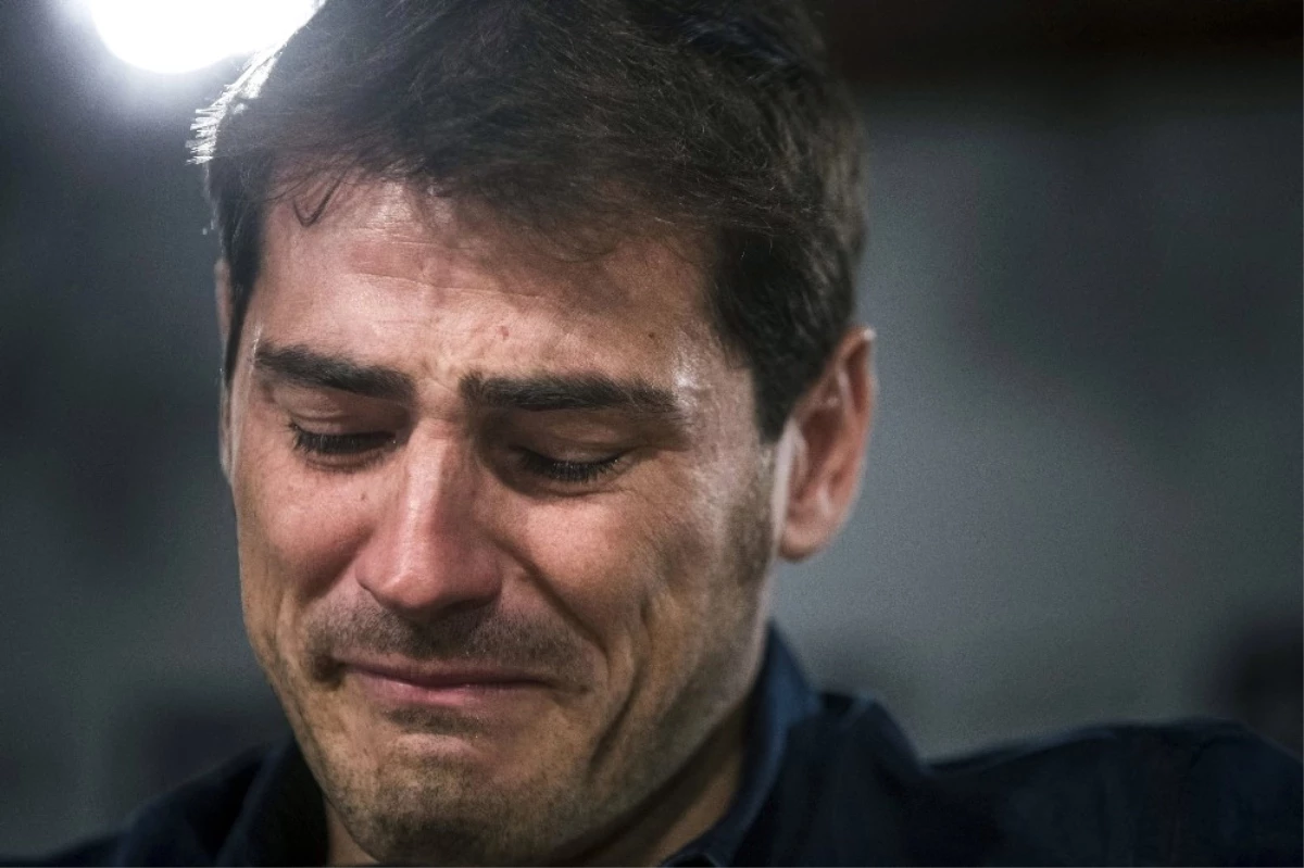 Casillas\'ın Aklı 2000\'deki Galatasaray Maçında Kalmış