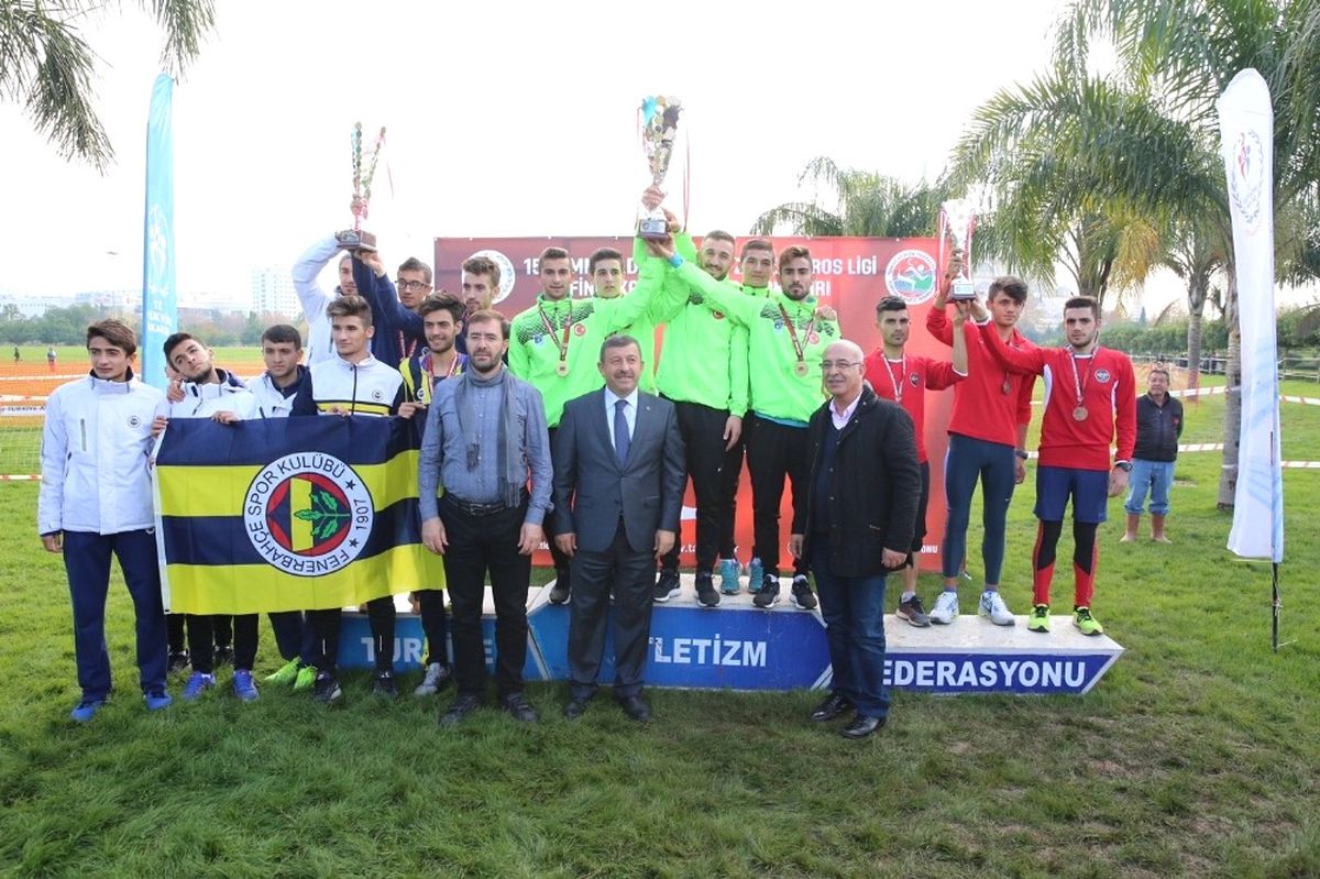 Darıcalı Atletler Türkiye Şampiyonu