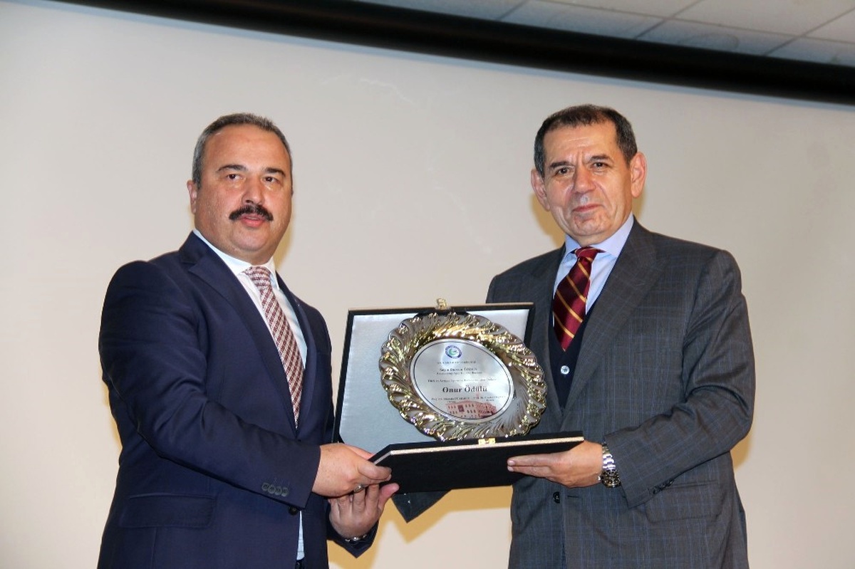 Dursun Özbek\'ten Yeni Teknik Direktör Açıklaması