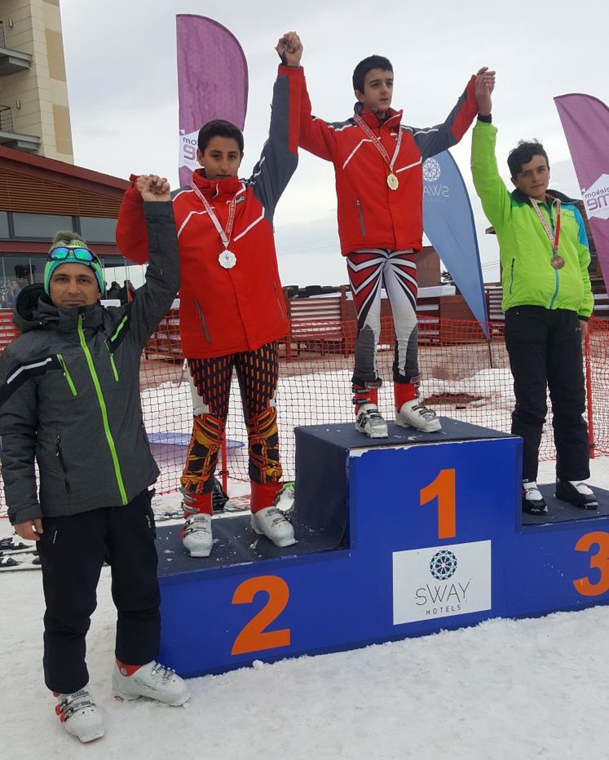 Er-Yikob Sporcuları Zirveyi Kaptırmadı