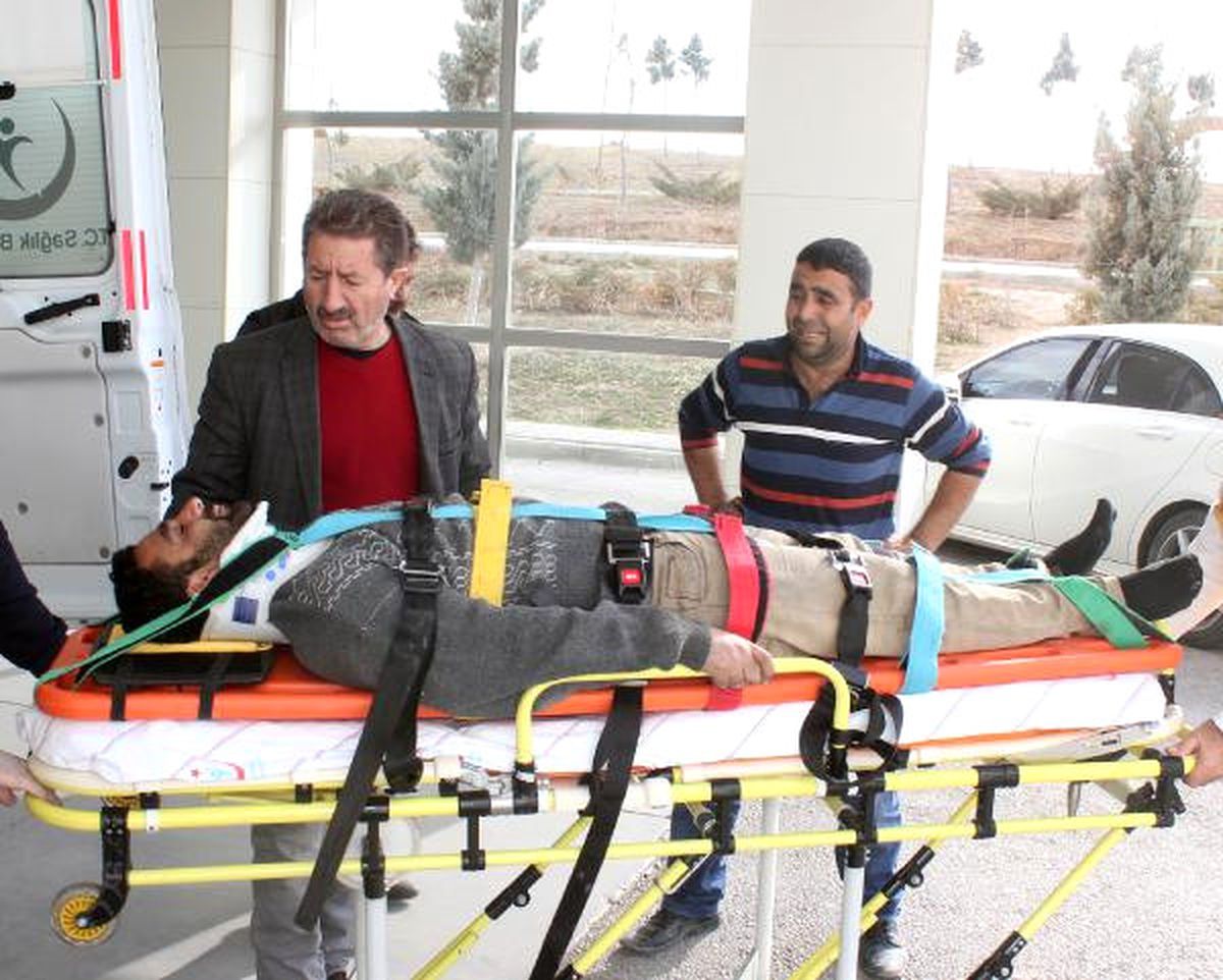 Fabrikada Yüksekten Düşen İşçi Ağır Yaralandı