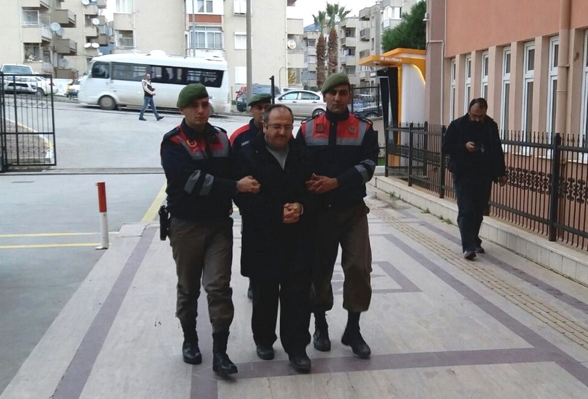 Kahramanmaraş\'ın Sözde \'Fetö Bölge İmamı\' Dolmuşta Yakalandı