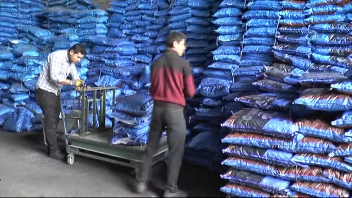 Kara Elmas, Satıcılarını Kara Kara Düşündürüyor