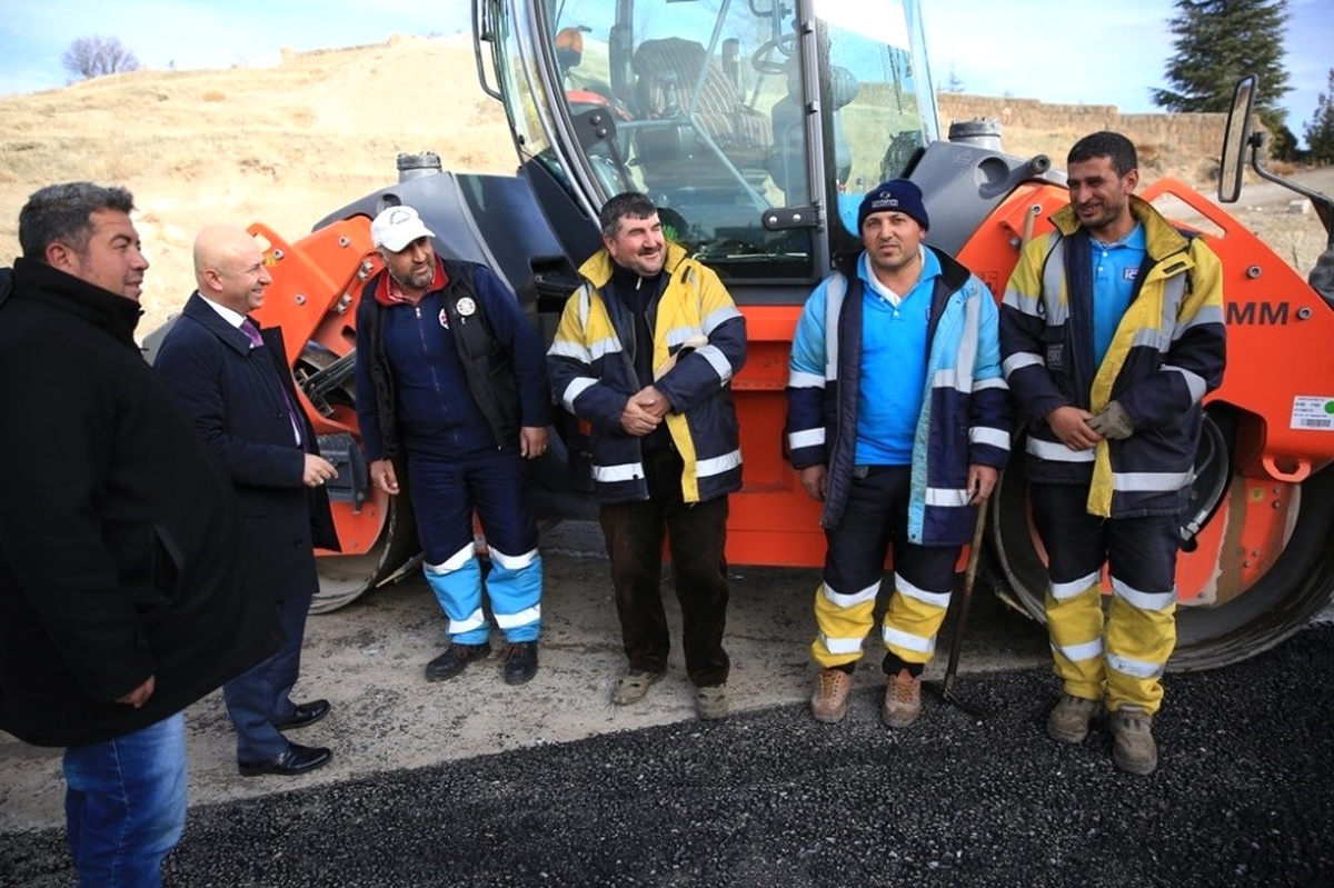Kocasinan Belediyesi 92 Bin Metrekare Kilitli Taş Döşedi