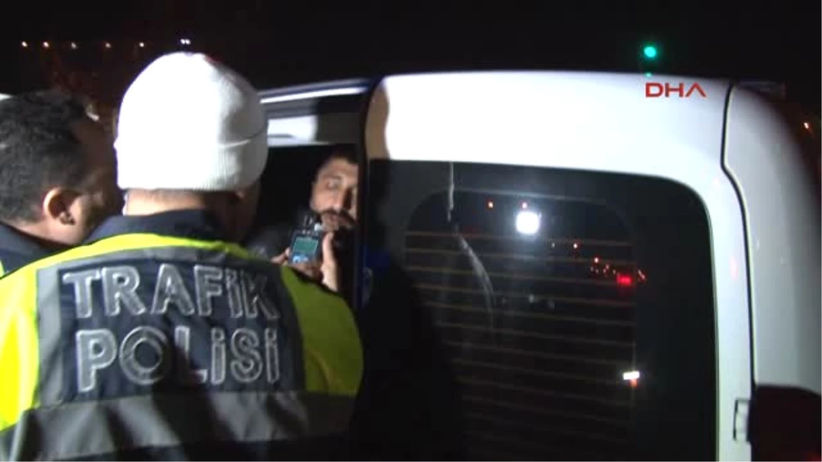 Konya Alkollü ve Ehliyetsiz Araç Kullandı, Polis Aracına Çarptı