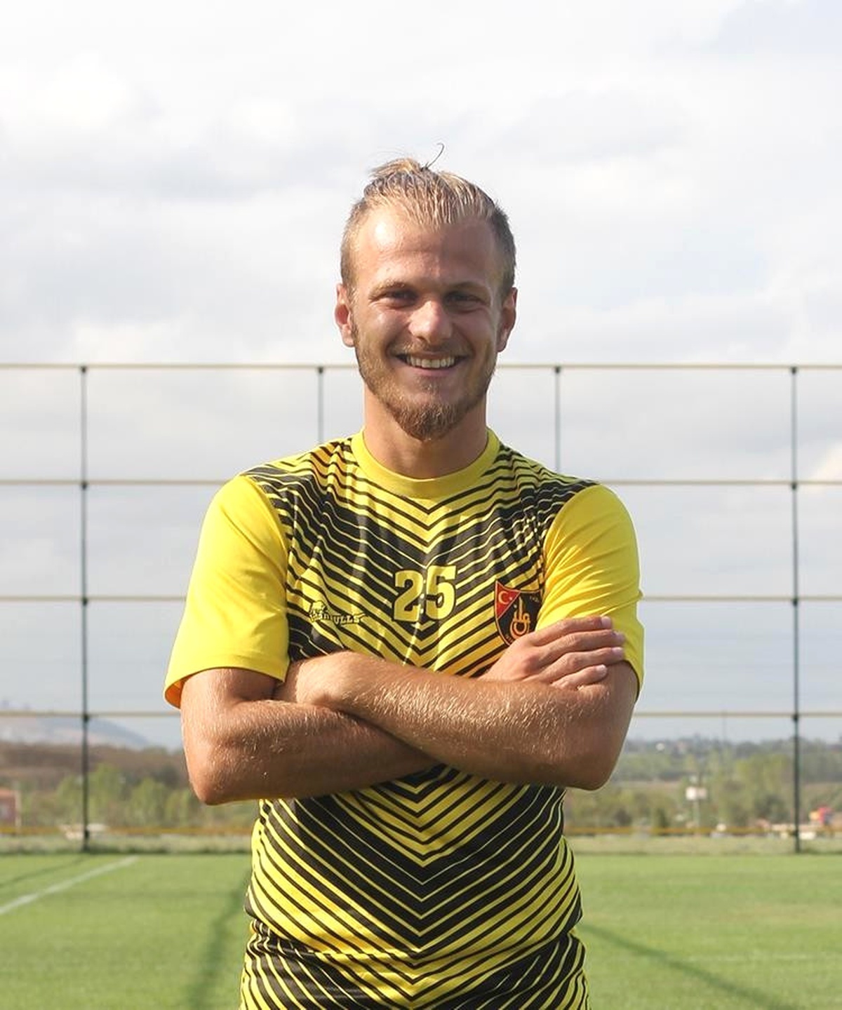 Manisa Büyükşehir Belediyespor, Yazıcı ile Anlaştı