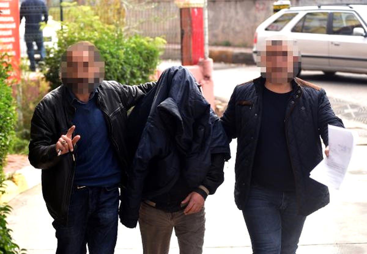 Oğlunun Durumu İçin Çağrıldığı Okula Tabancayla Geldi