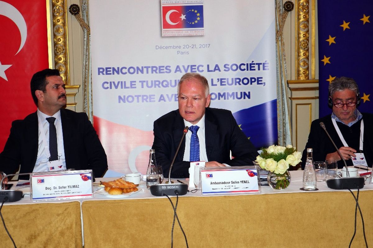 Paris\'te Türkiye-Ab Sivil Toplum ve Medya Buluşması
