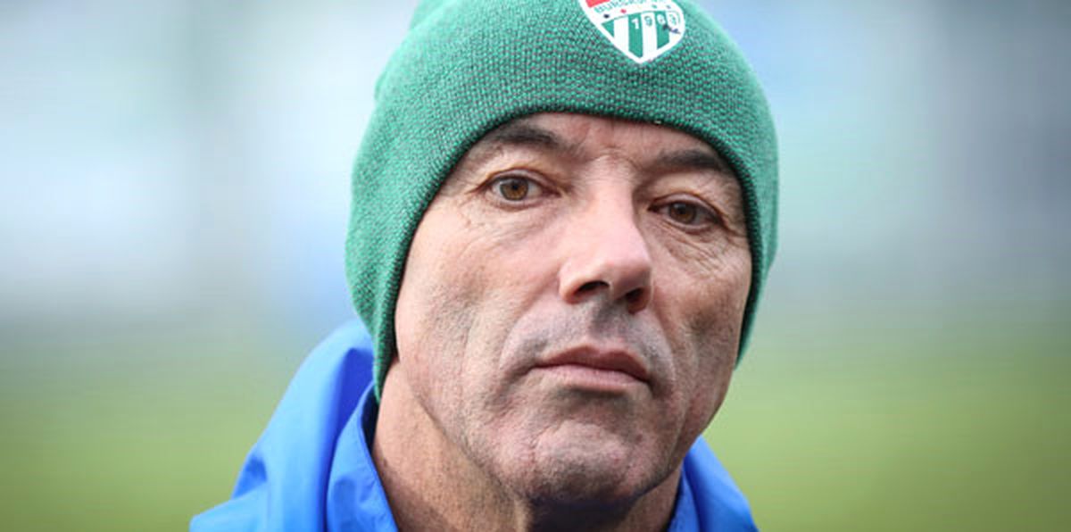 Paul Le Guen 6 İsmin Biletini Kesti