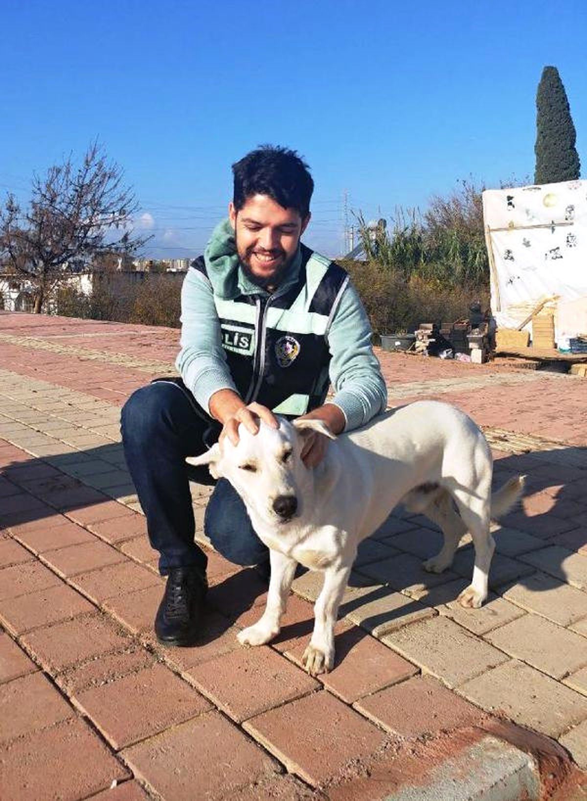 Polisin Ölmek Üzereyken Kurtardığı Köpek, 6 Ayda Sağlığına Kavuştu