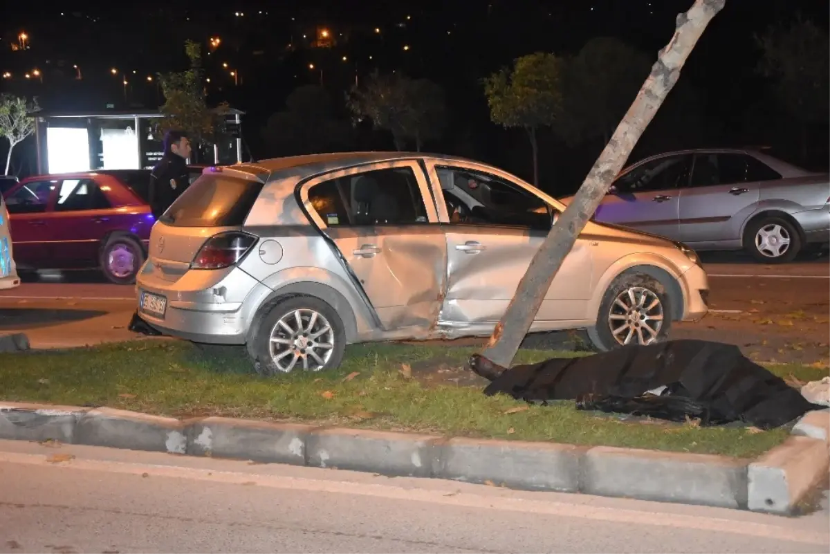 Refüjdeki Ağaca Çarpan Otomobil Takla Attı: 1 Ölü