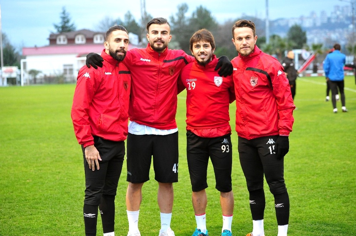 Samsunsporlu Futbolcular Umut Saçtı