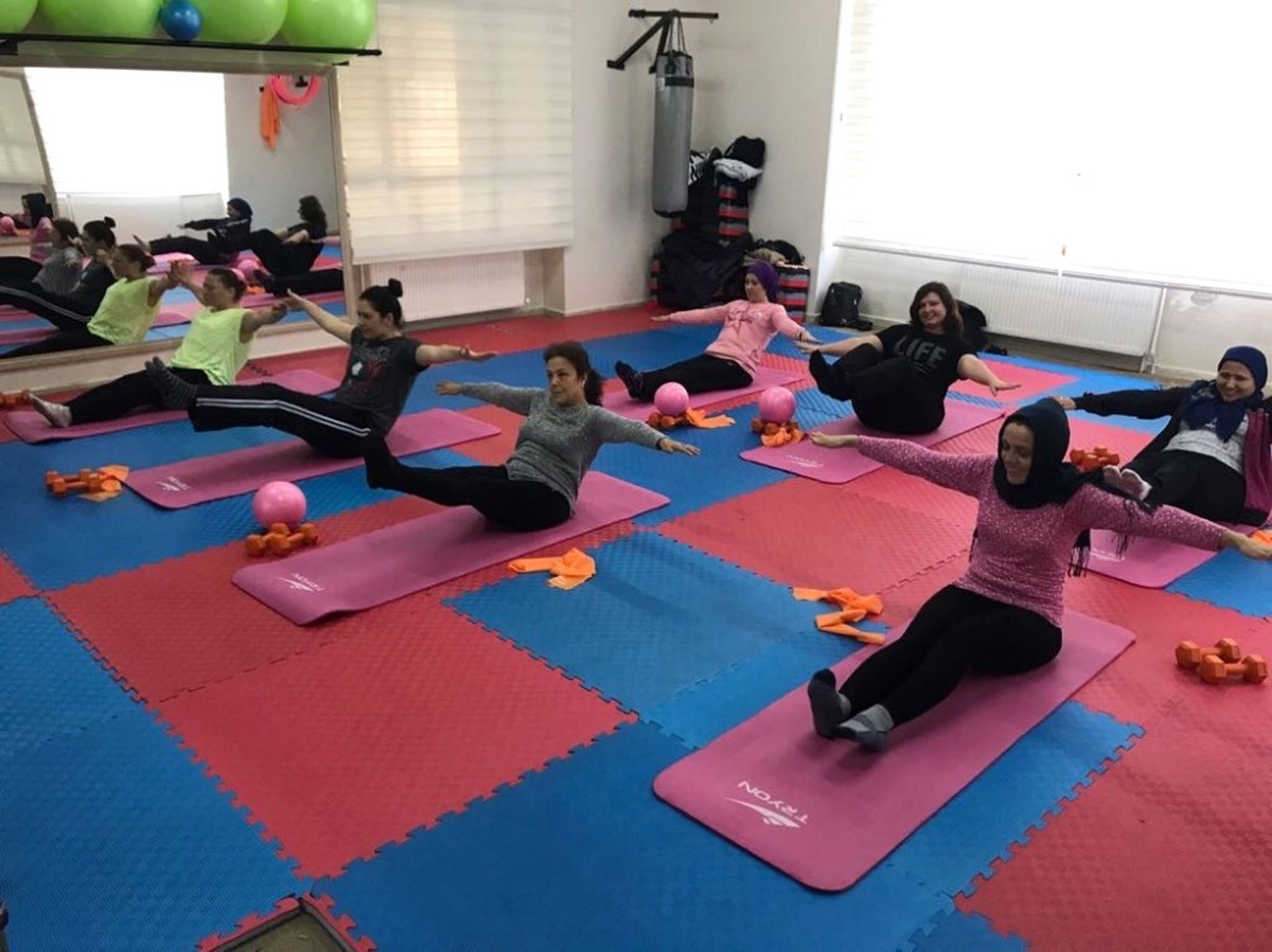 Turgutlulu Kadınlardan Zumba ve Pilates Kurslarına Yoğun İlgi