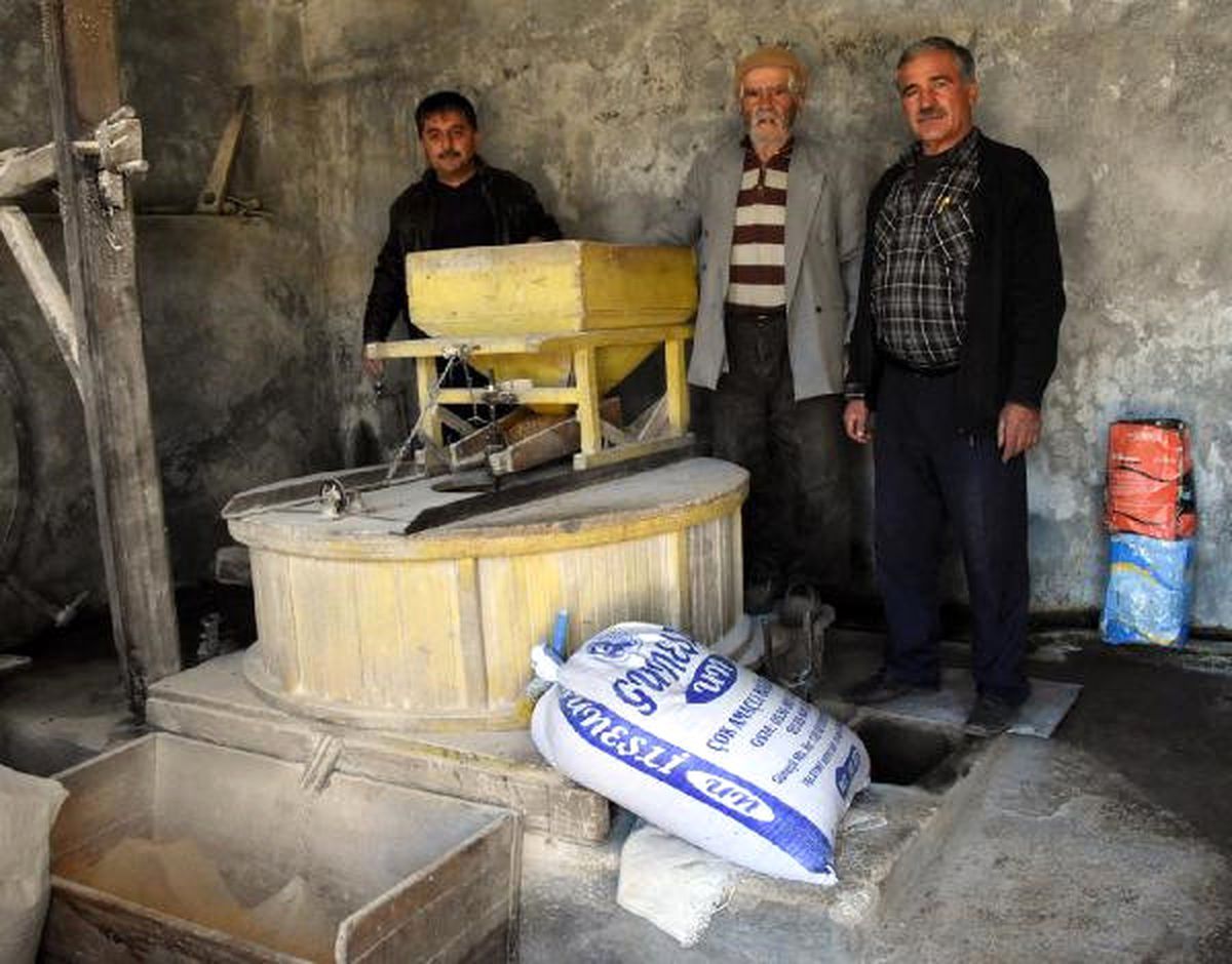 Un Değirmeni Bir Asırdır Dönüyor