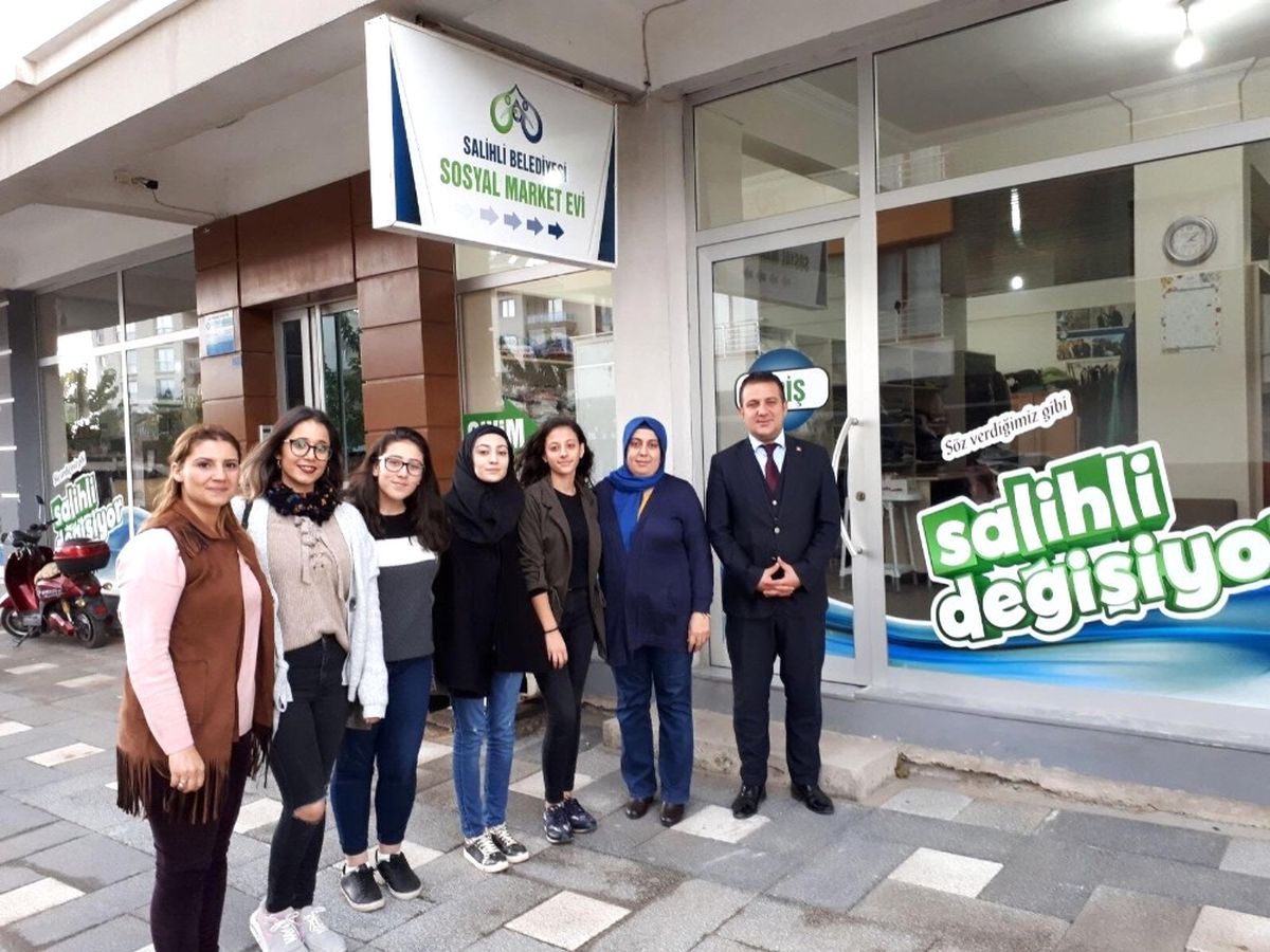 Üniversite Öğrencilerinden Yardım Eli