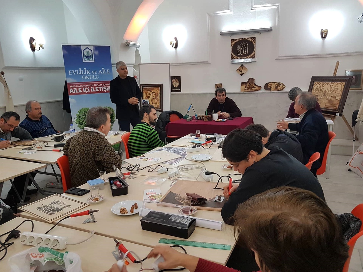 Yıl-Mek Kursiyerlerine Aile İçi İletişim Semineri