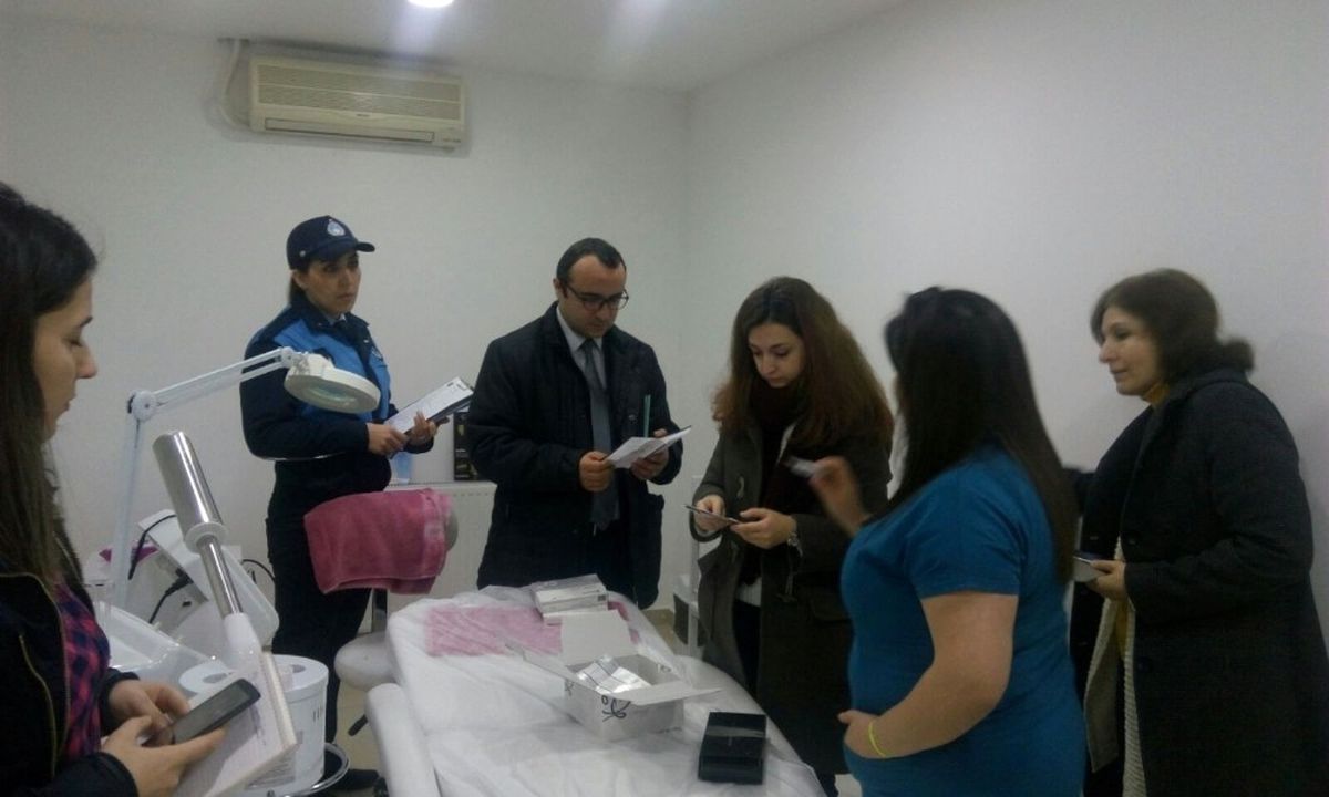 Zabıta ve Sağlık Müdürlüğü Ekiplerinden Güzellik Salonu Denetimi