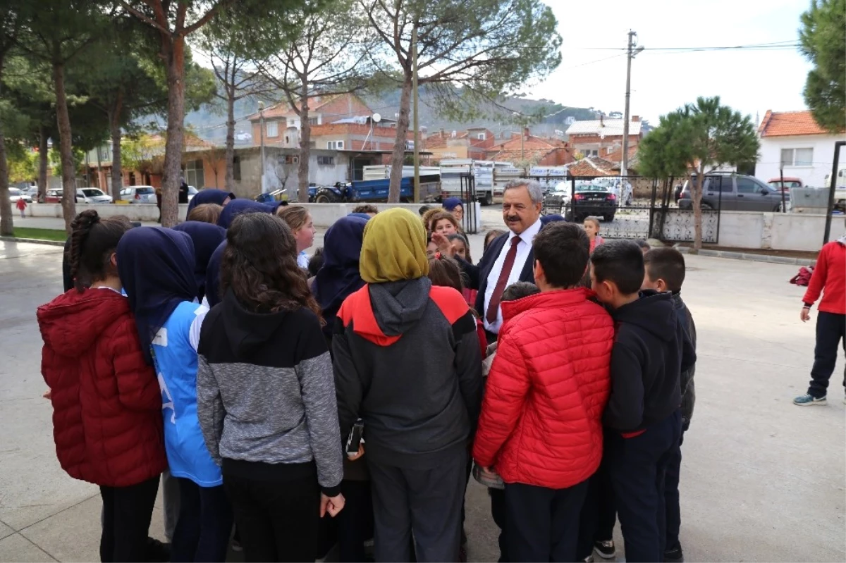 Başkan Uysal Havran\'da Kariyer Günlerinde Öğrenciler ile Buluştu