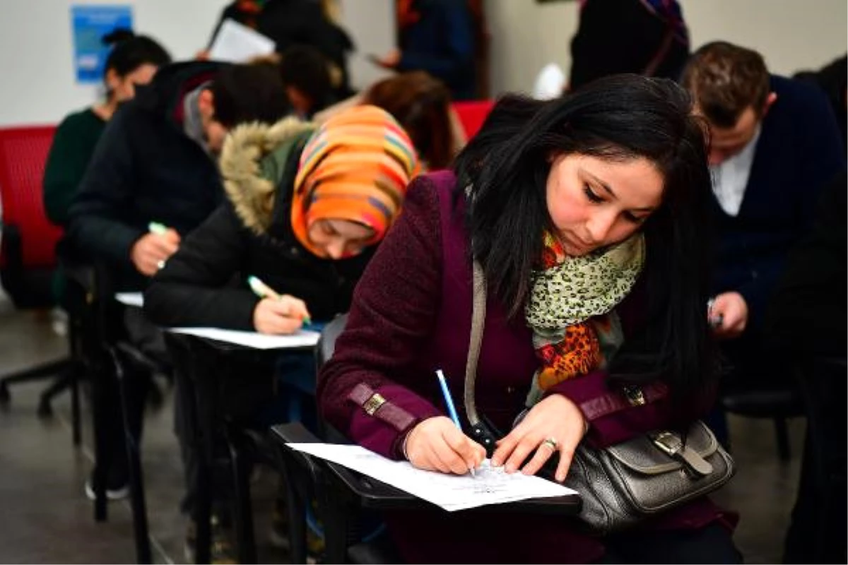 Beylikdüzü Kariyer Merkezi Bir Günde 41 Kişiye İş Kapısını Araladı