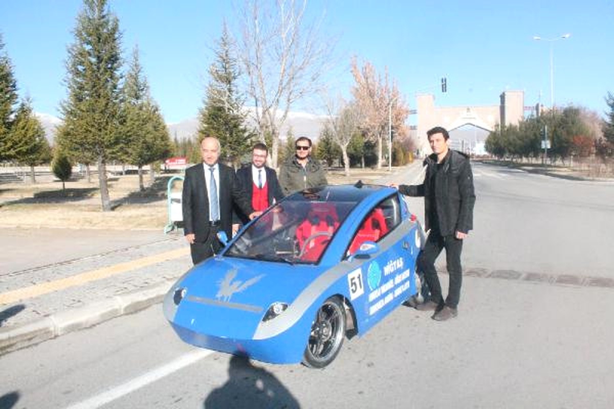 Bu Otomobil, 1 Litre Benzin Maliyetine 335 Kilometre Yol Gidecek