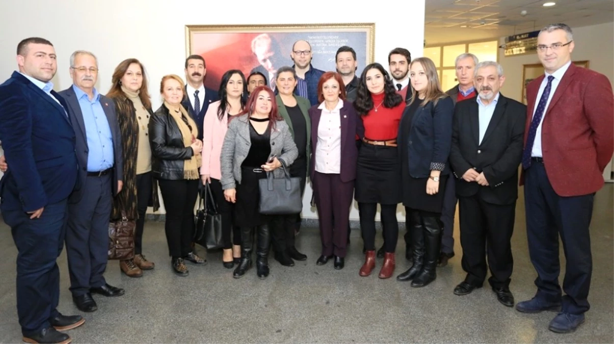 Efeler CHP Yönetiminden Başkan Çerçioğlu\'na Ziyaret