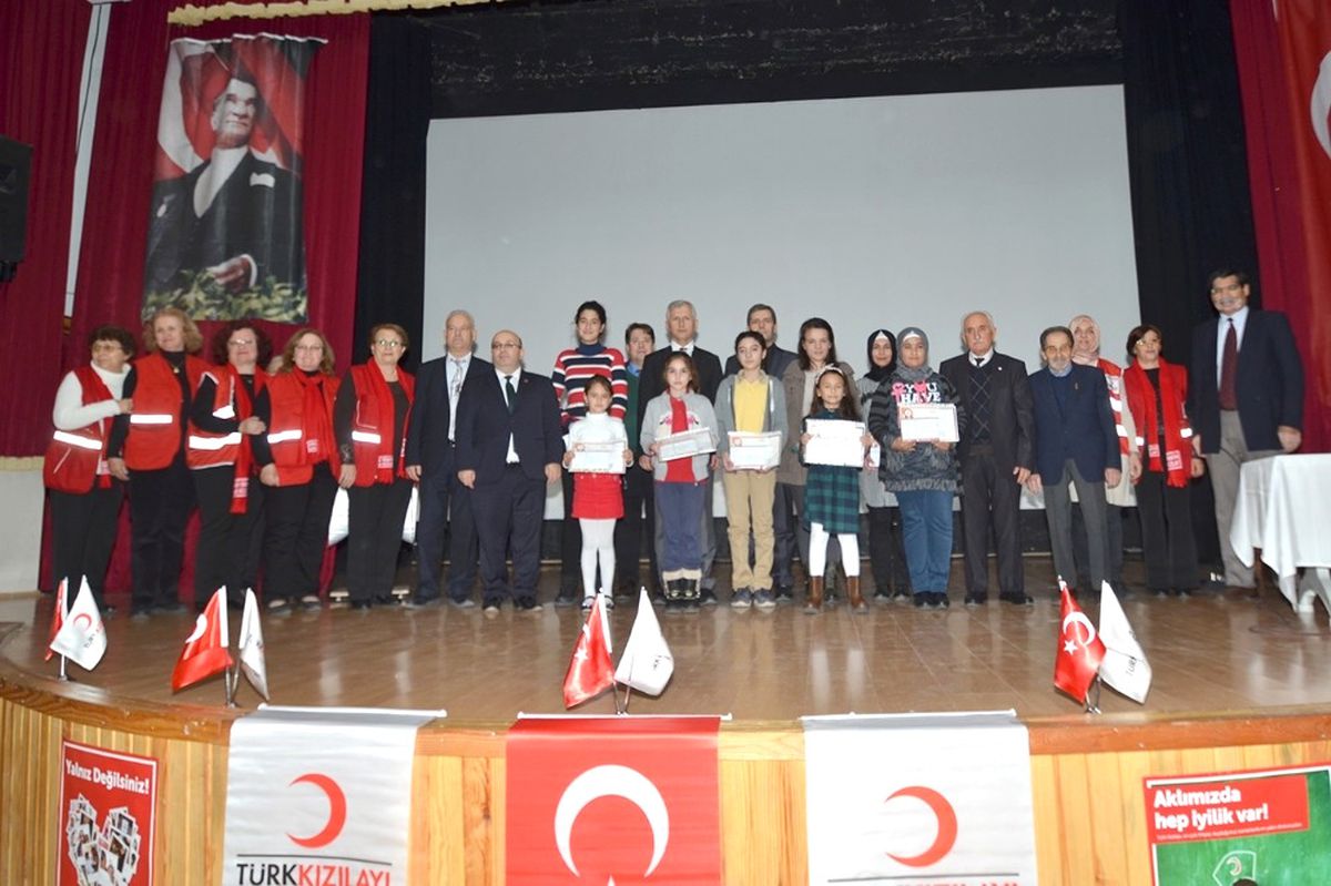 Foça\'da Kızılay Ödül Töreni