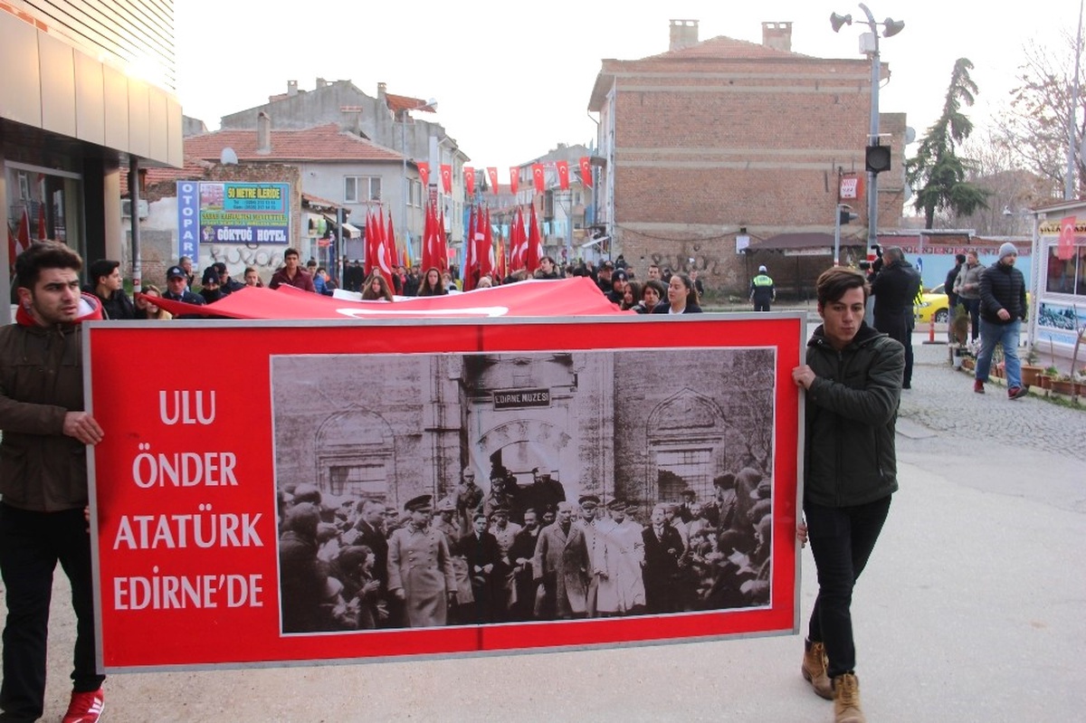 Gazi Mustafa Kemal Atatürk\'ün Edirne\'ye Gelişinin Yıldönümü Törenlerle Kutlandı