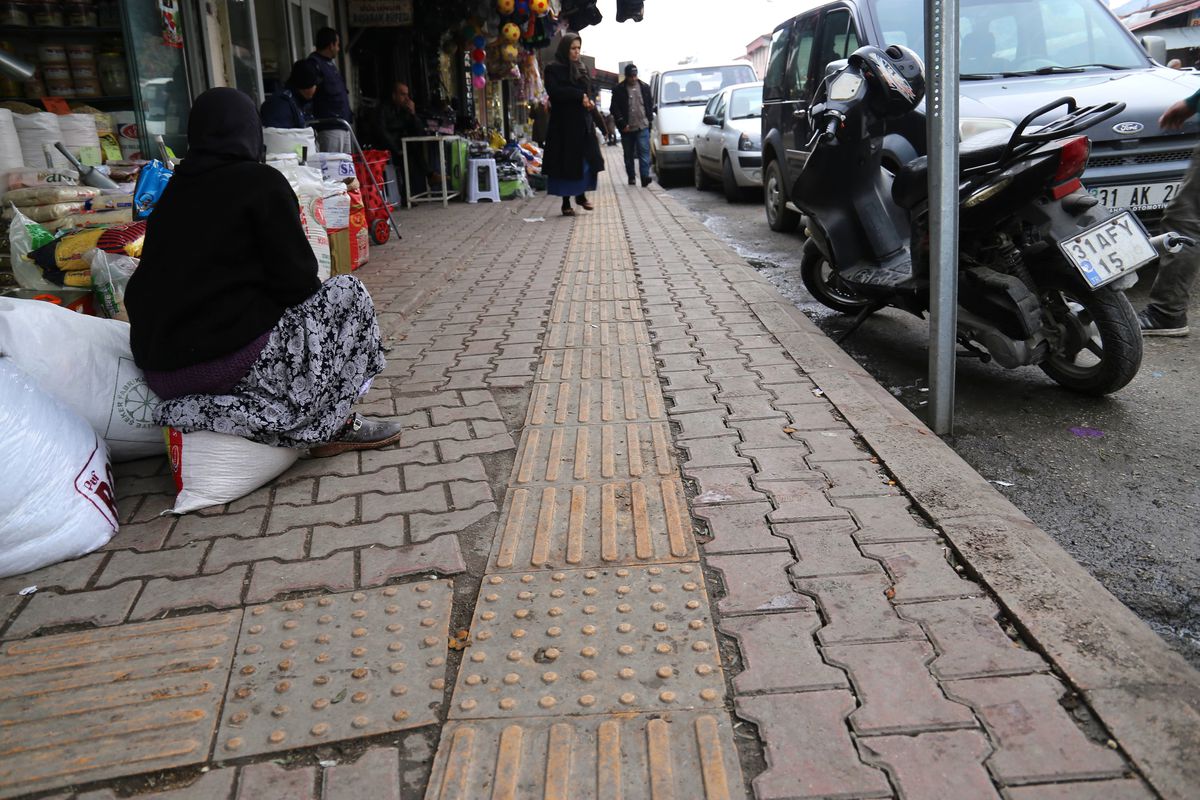 HBB Zabıtasından Engellere Geçit Yok