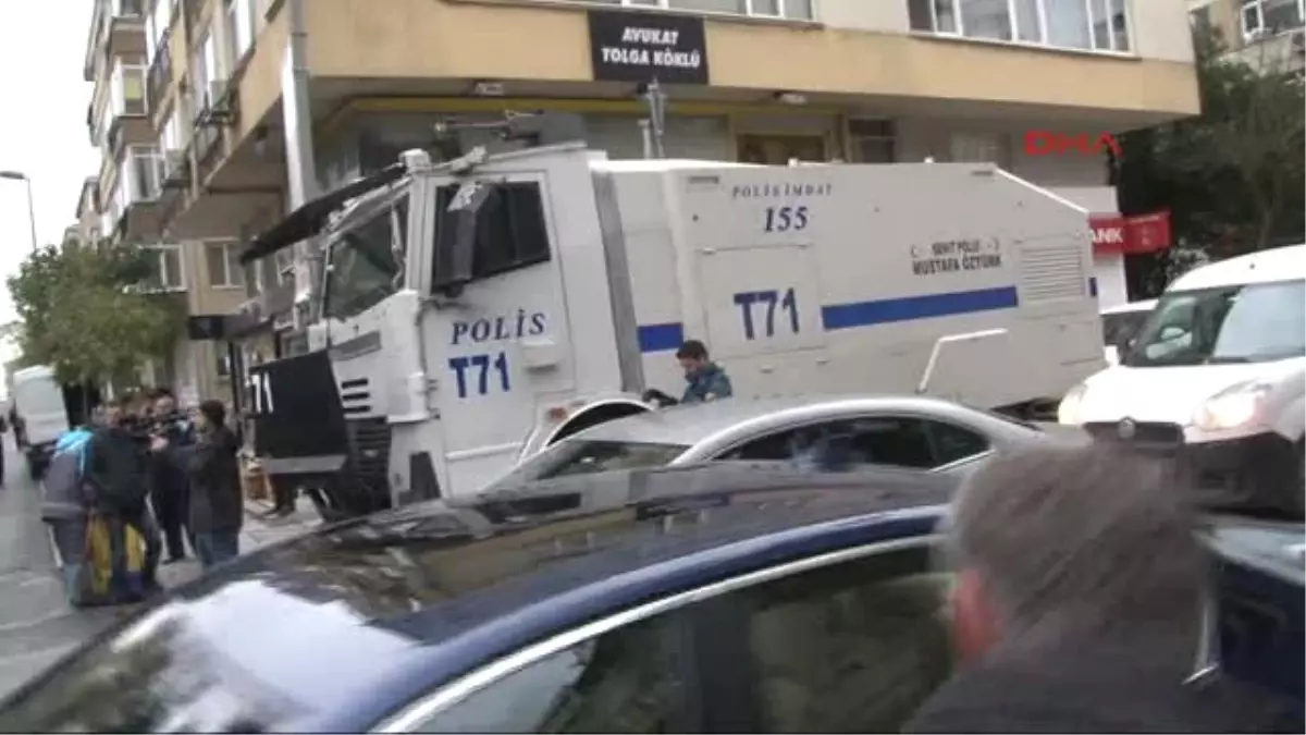 Nispetiye Caddesi\'nde Zabıtalar Arasında Gerginlik