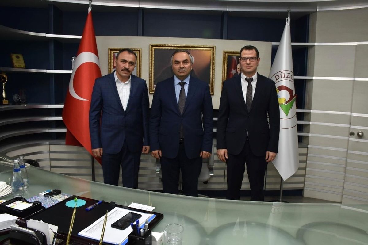 Satranç Çok Yönlü Düşünmeyi Teşvik Eder