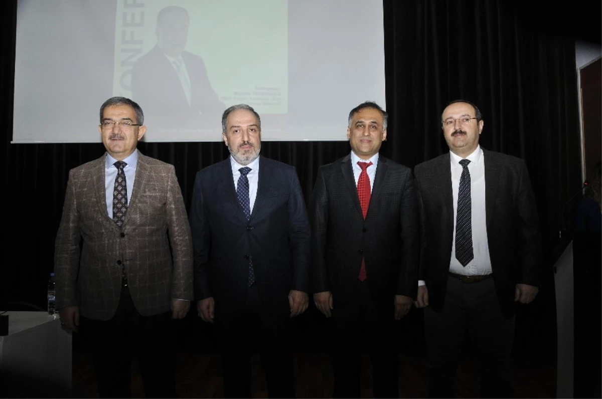 Selçuk\'ta "Türkiye Açısından Göç ve Diaspora" Konulu Konferans Gerçekleştirildi