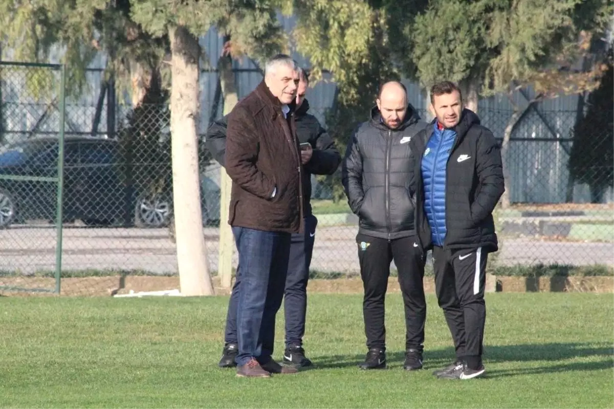 T.m. Akhisarspor Okan Buruk\'la Devam Ediyor