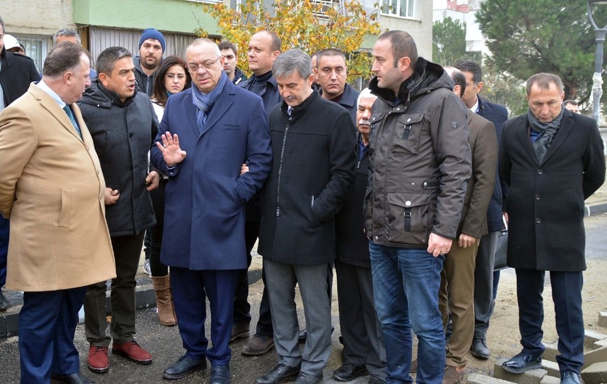 Başkan Ergün O Caddede İncelemelerde Bulundu
