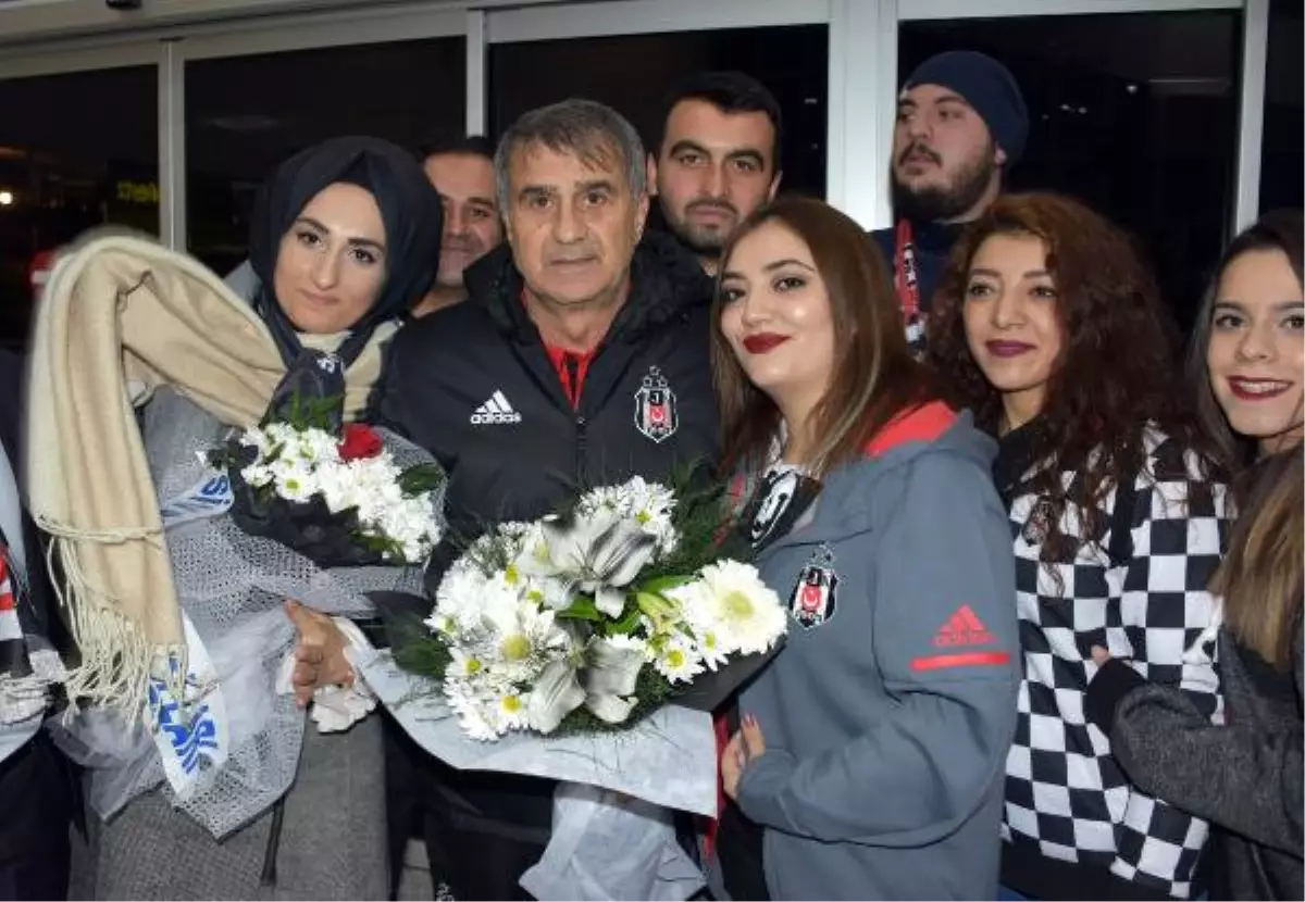 Beşiktaş\'a Sivas\'ta Meşaleli Karşılama